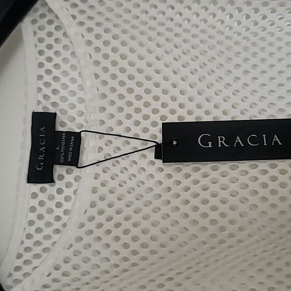 NWT Gracia White Eyelet Peplum Top - Picture 3 of 5